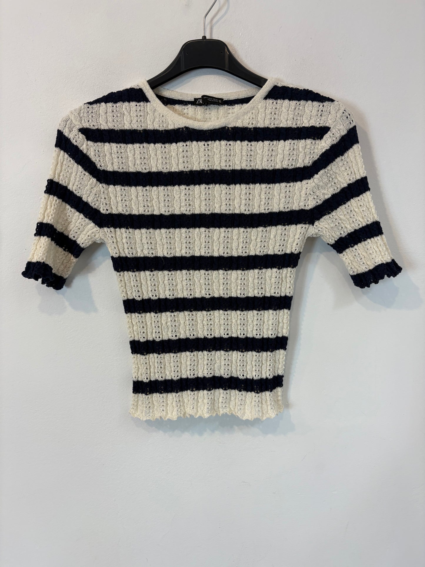 ZARA. Top punto rayas calado. T S