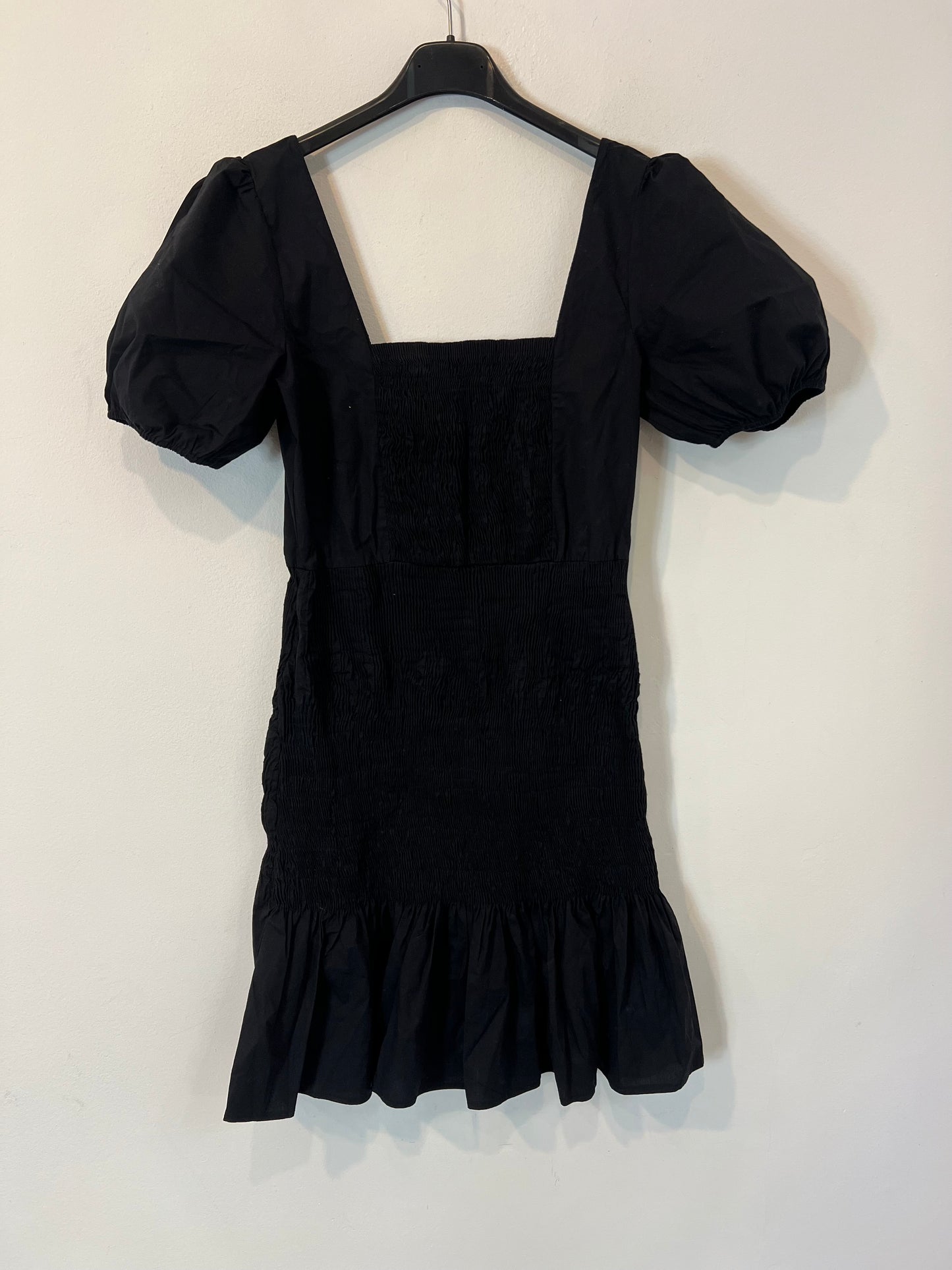 ZARA. Vestido negro nido de abeja T.s
