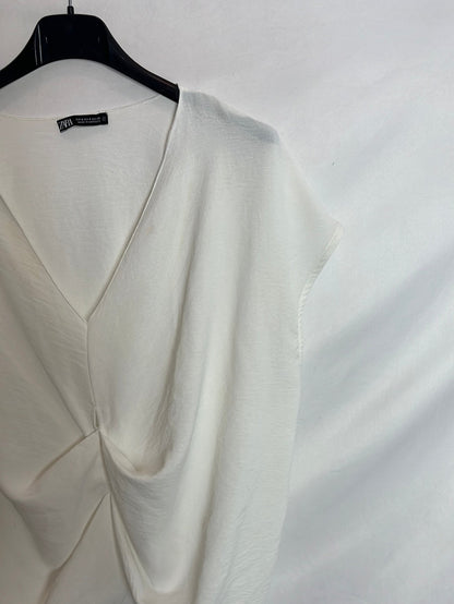 ZARA. Blusa blanca fruncido. T S