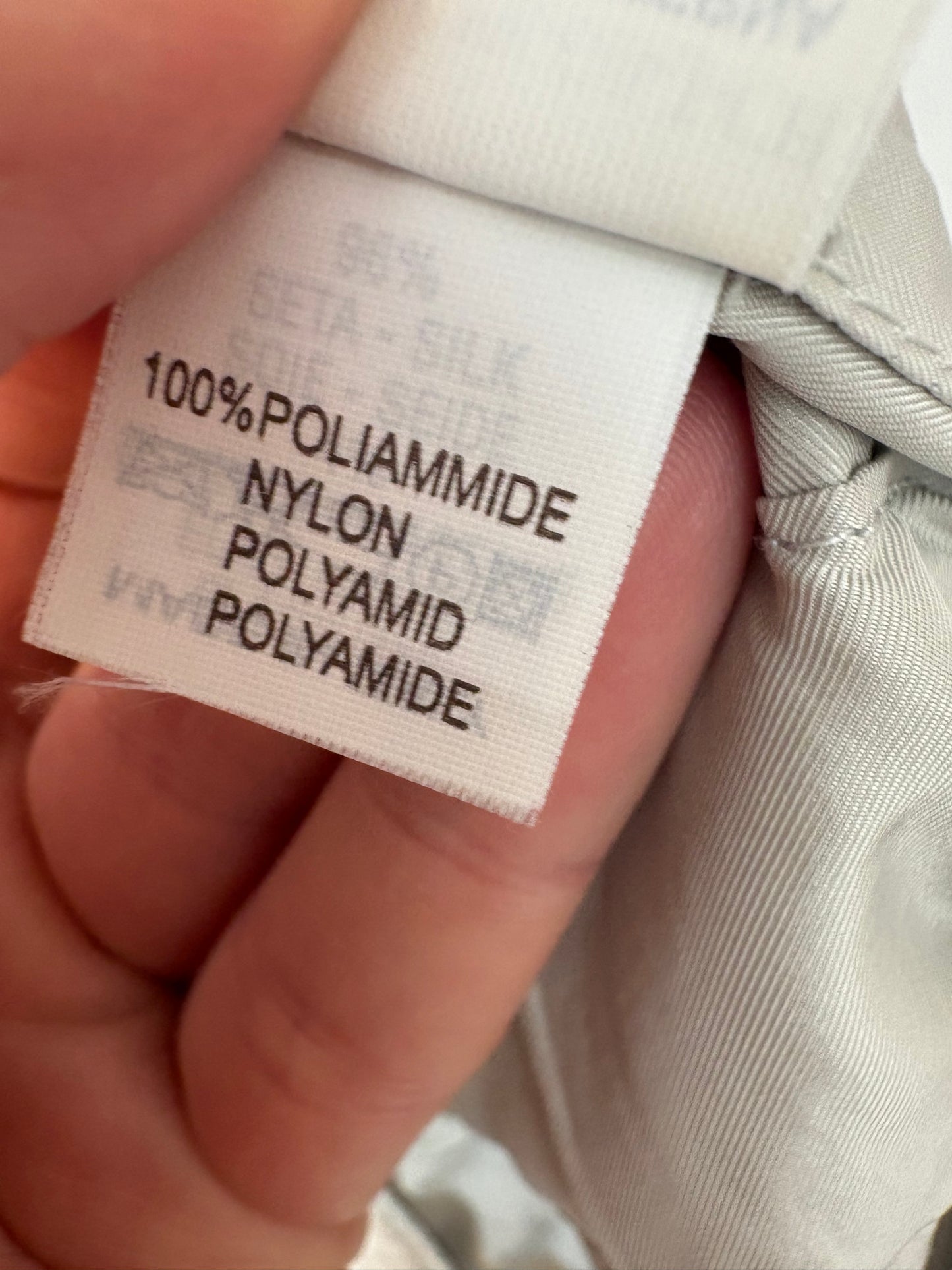 BRUNELLO CUCINELLI. Gabardina beige capucha .
