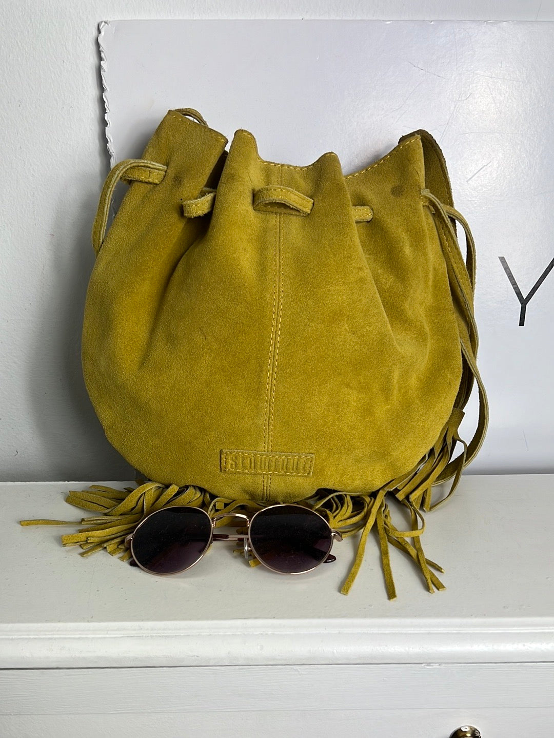 SLOWLOVE. Bolso mostaza piel