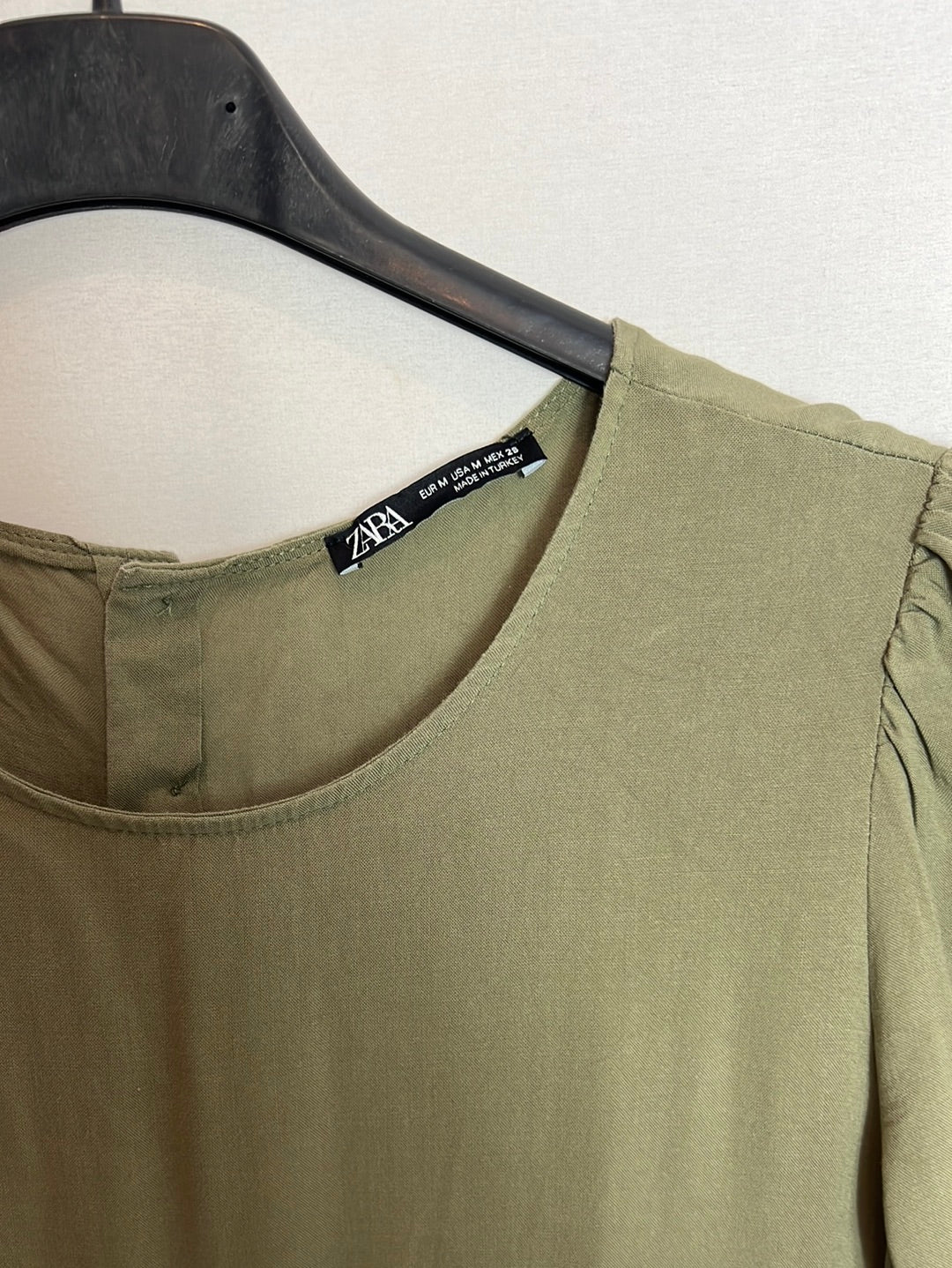 olive green dress zara ZARA. Short green dress with ruffles. TM – Hibuy market