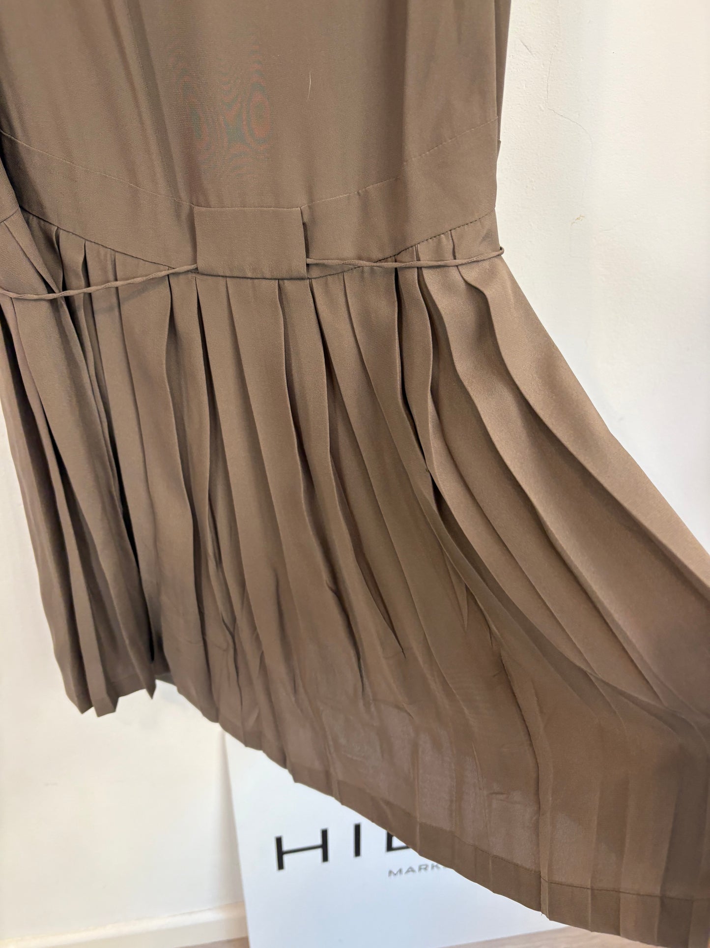 SPORTMAX. Vestido tablas caqui seda