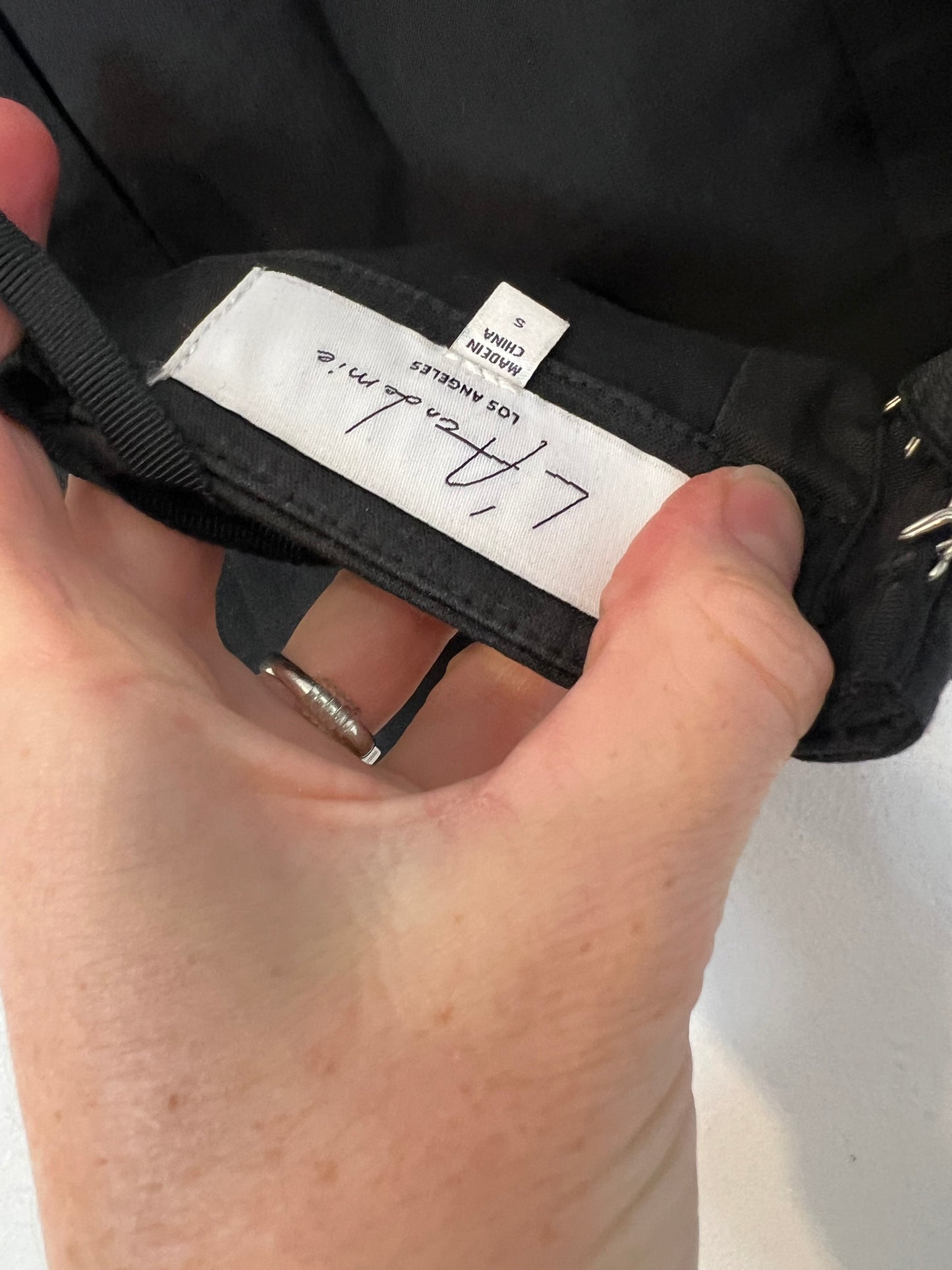 L'ACADEMIE. Conjunto pantalón y top gris