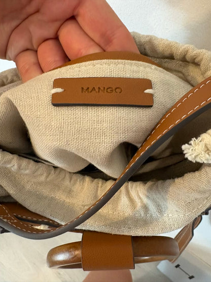 MANGO. Bolso camel asa larga cuerda