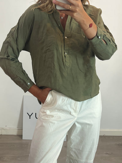 ZARA. Blusa verde con lino. T XS