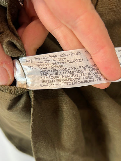 ZARA. Khaki green linen Bermuda shorts. TM