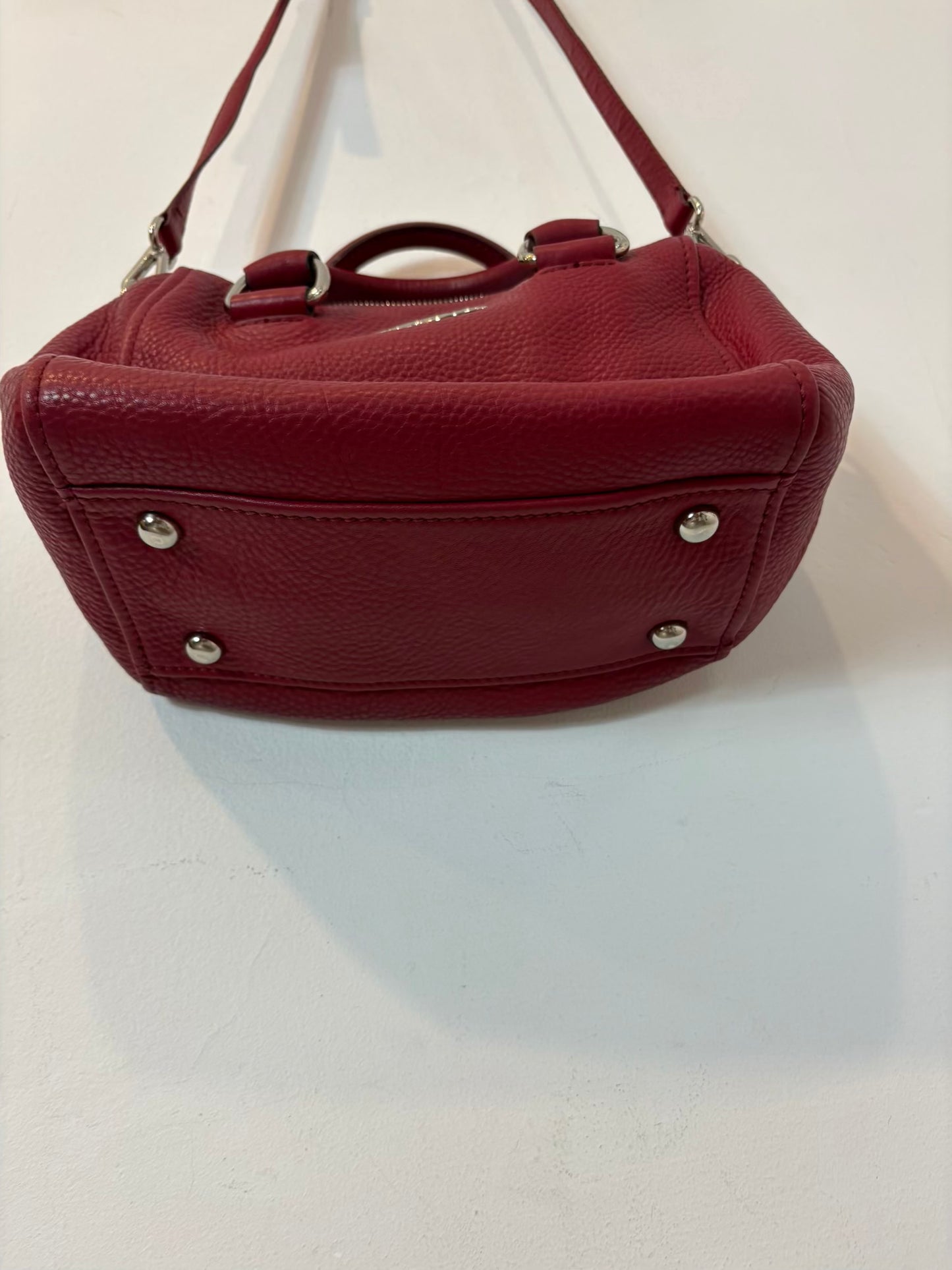 BIMBA Y LOLA. Bolso  piel doble asa rojo