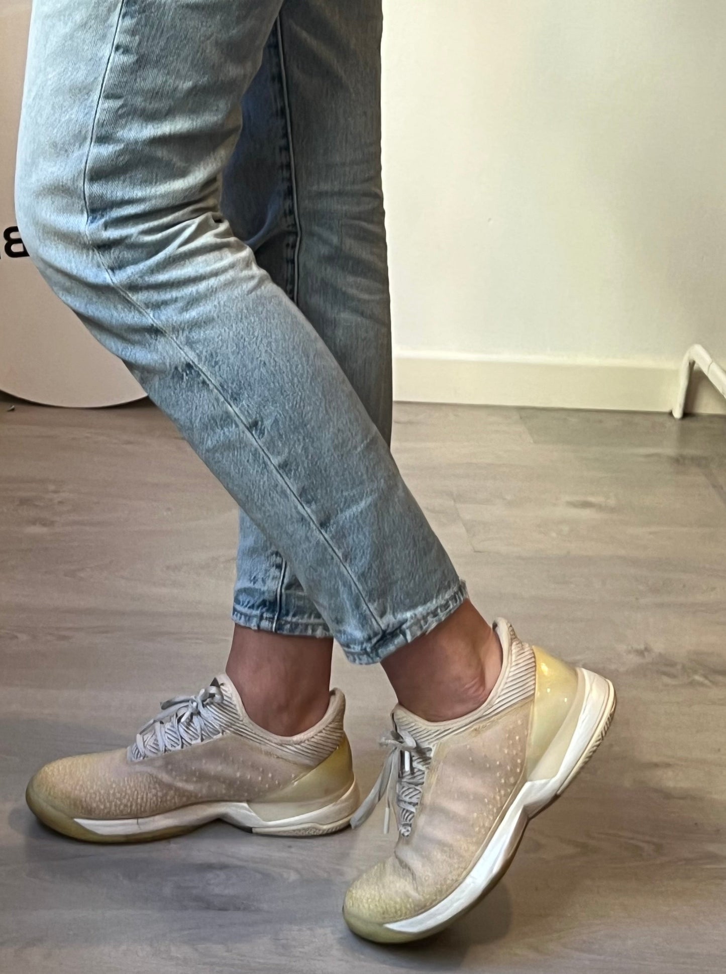 ADIDAS. Zapatillas detalles pedrería rosa claro. T 40