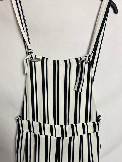 STRADIVARIUS. Peto blanco rayas negras. T M