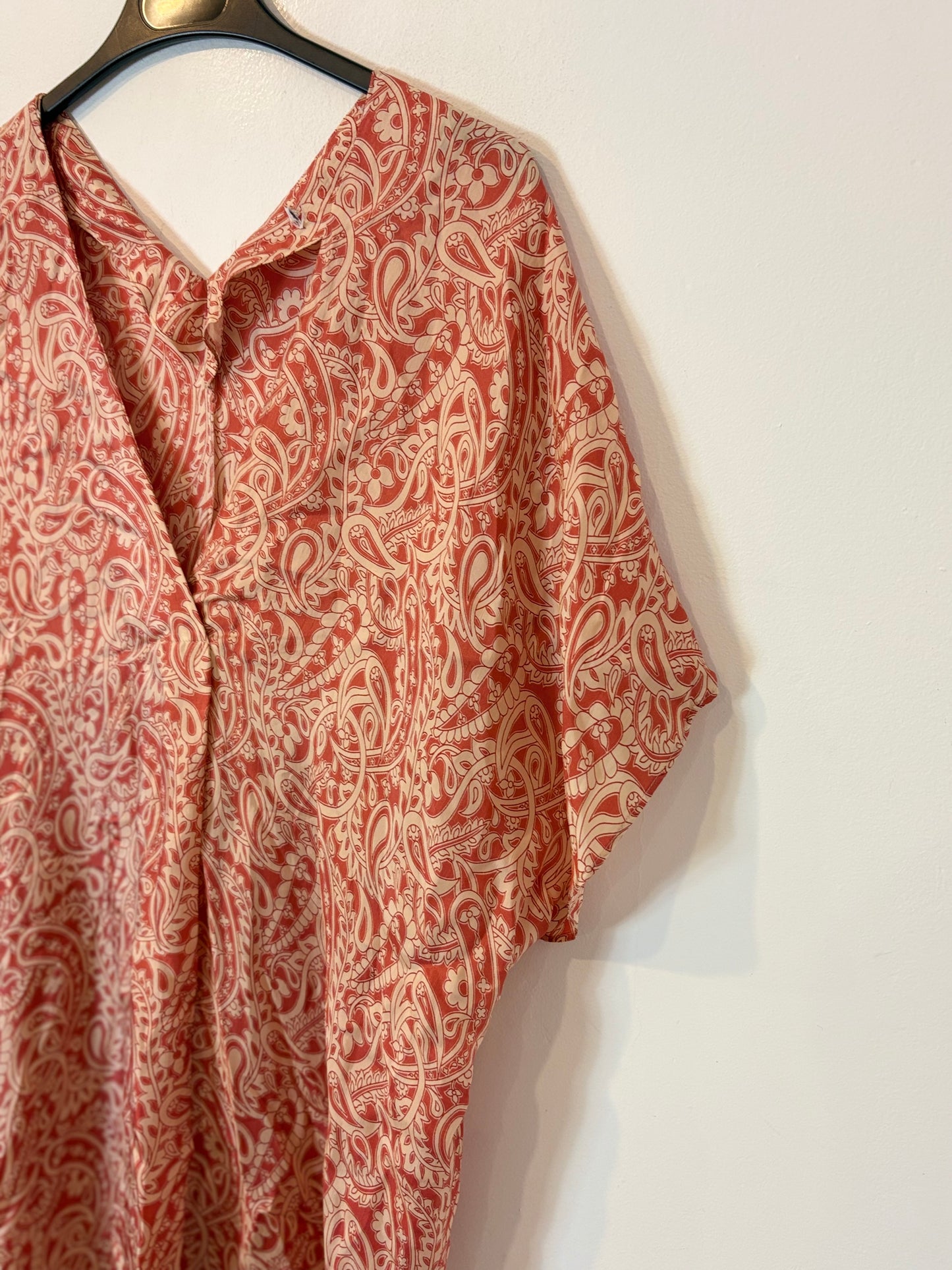 OTRAS. Vestido/kaftan fluido estampado. T S