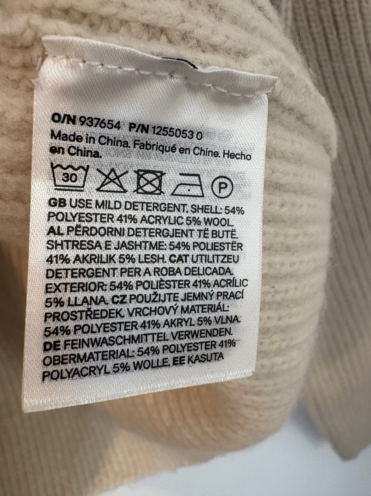 H&M. Jersey beige lazada