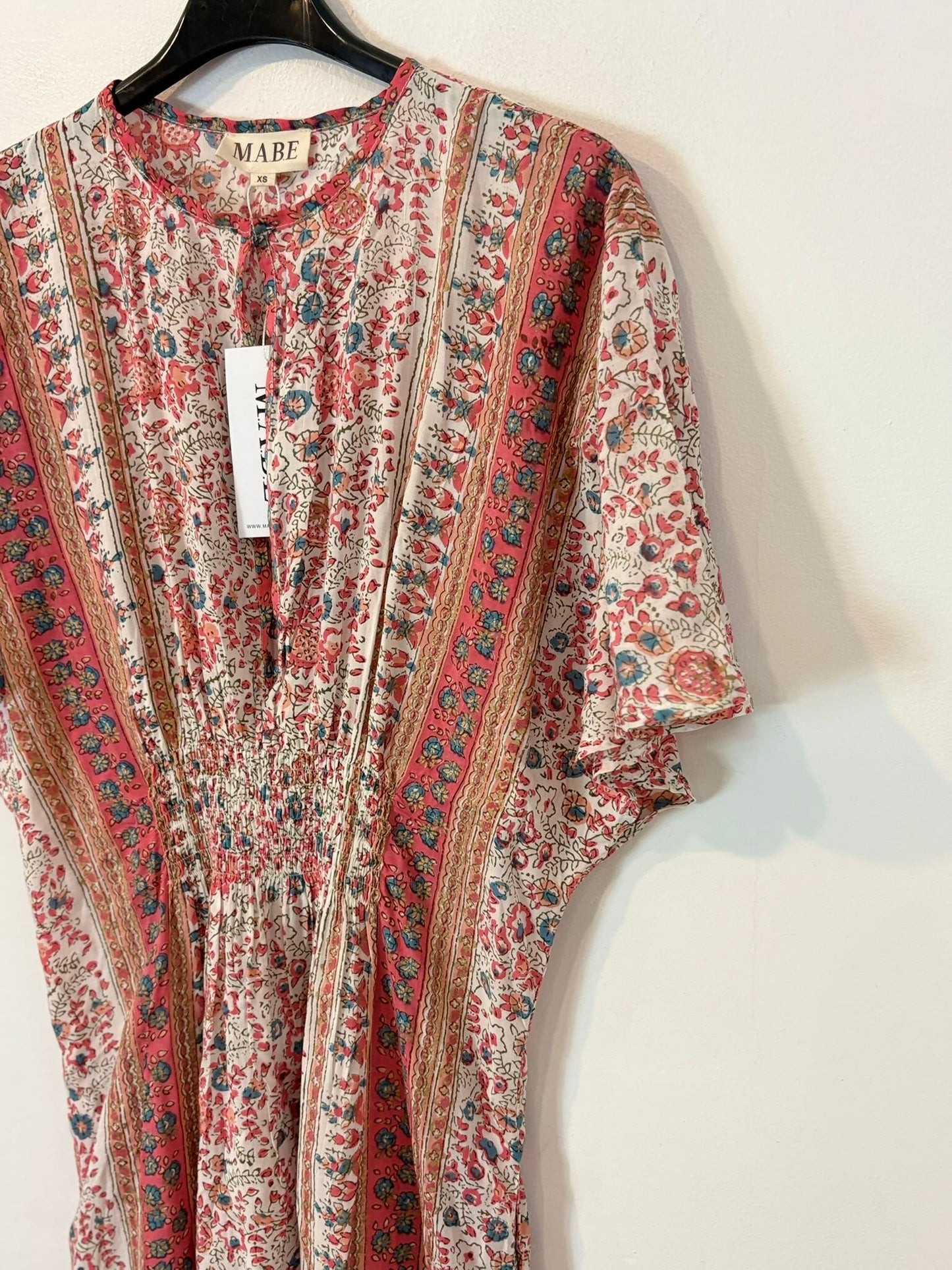 MABE. Vestido midi fluido estampado