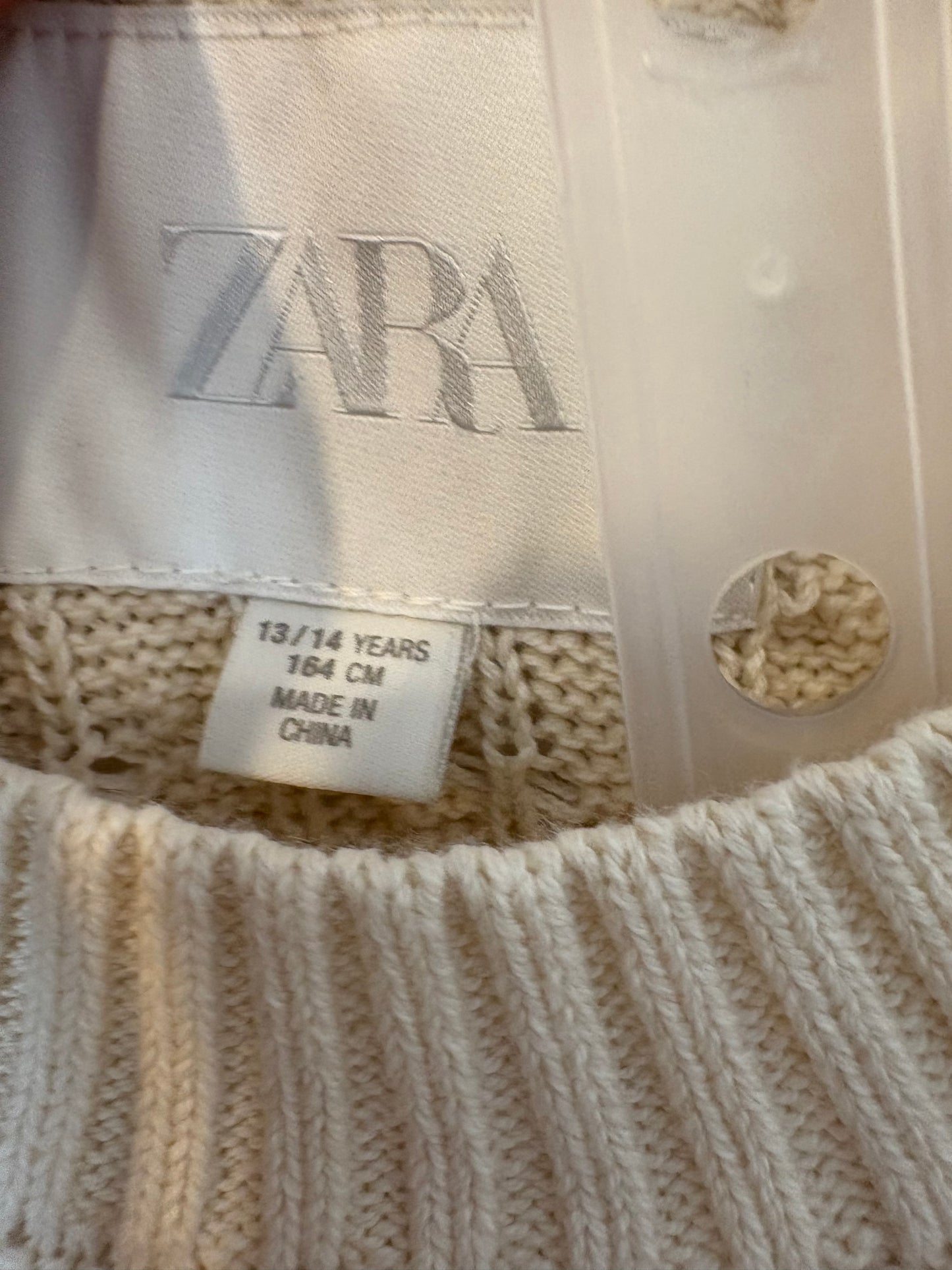 ZARA. Conjunto punto ochos