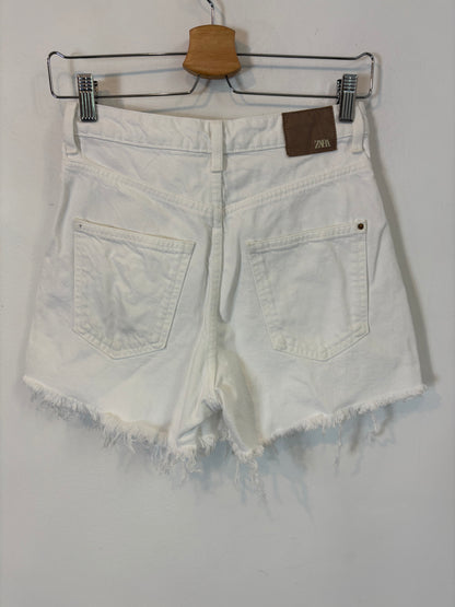ZARA. White fringed shorts, size 36