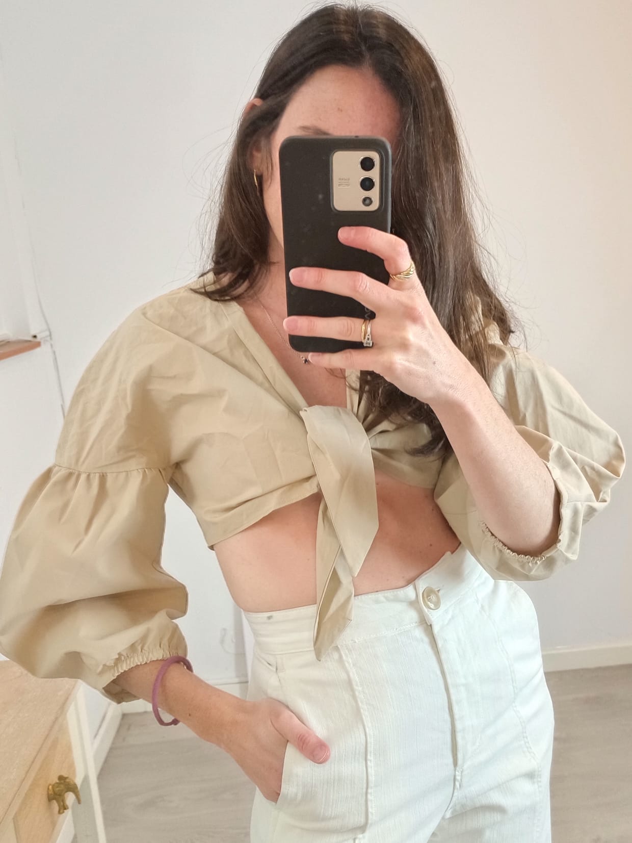 PINKO. Beige puff-sleeve crop blouse. Size 36