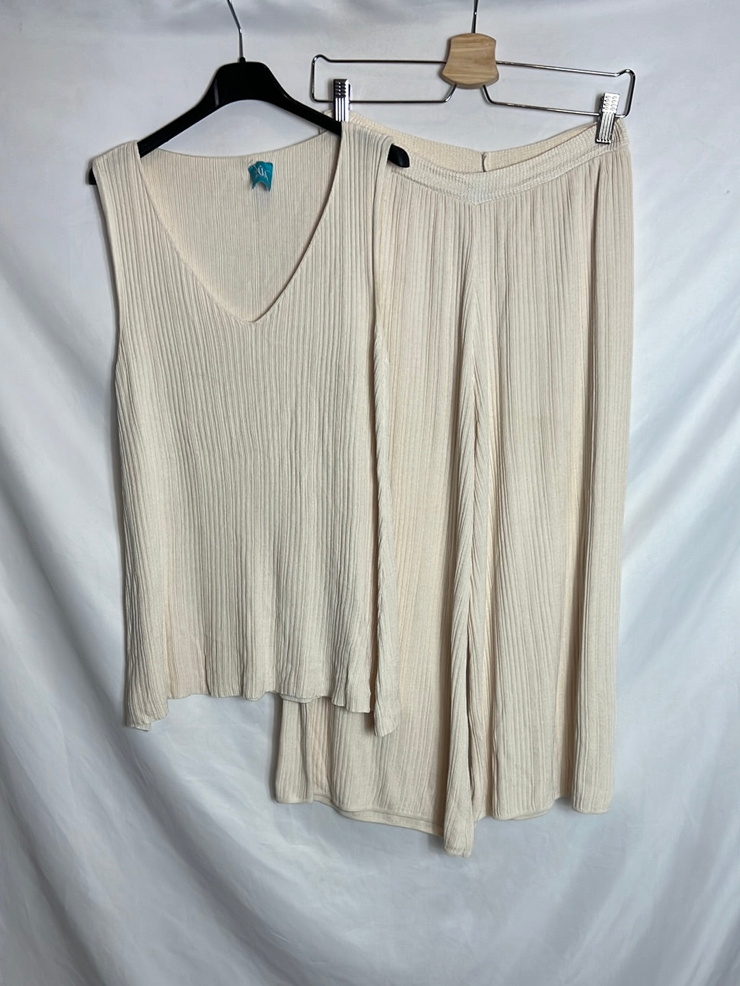 ZUA. Total look punto beige TU(M)