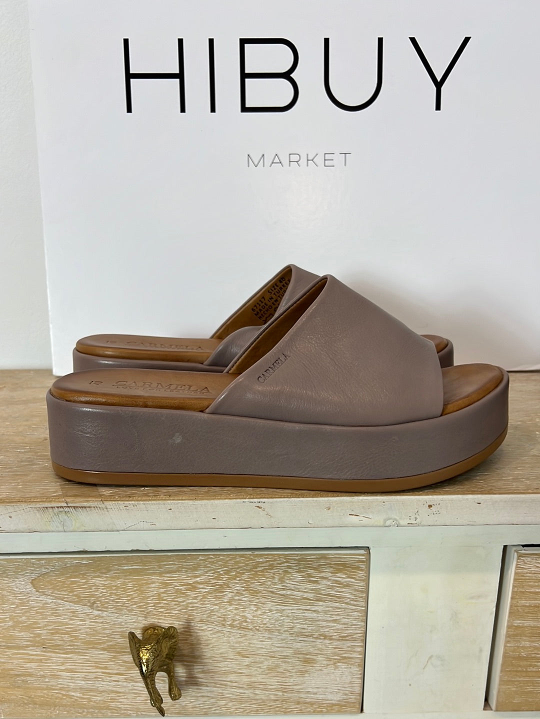 CARMELA. Sandalia plataforma piel. T 40