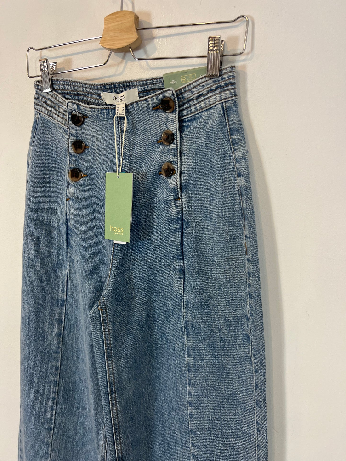 INTROPIA. Pantalón denim botones T.36