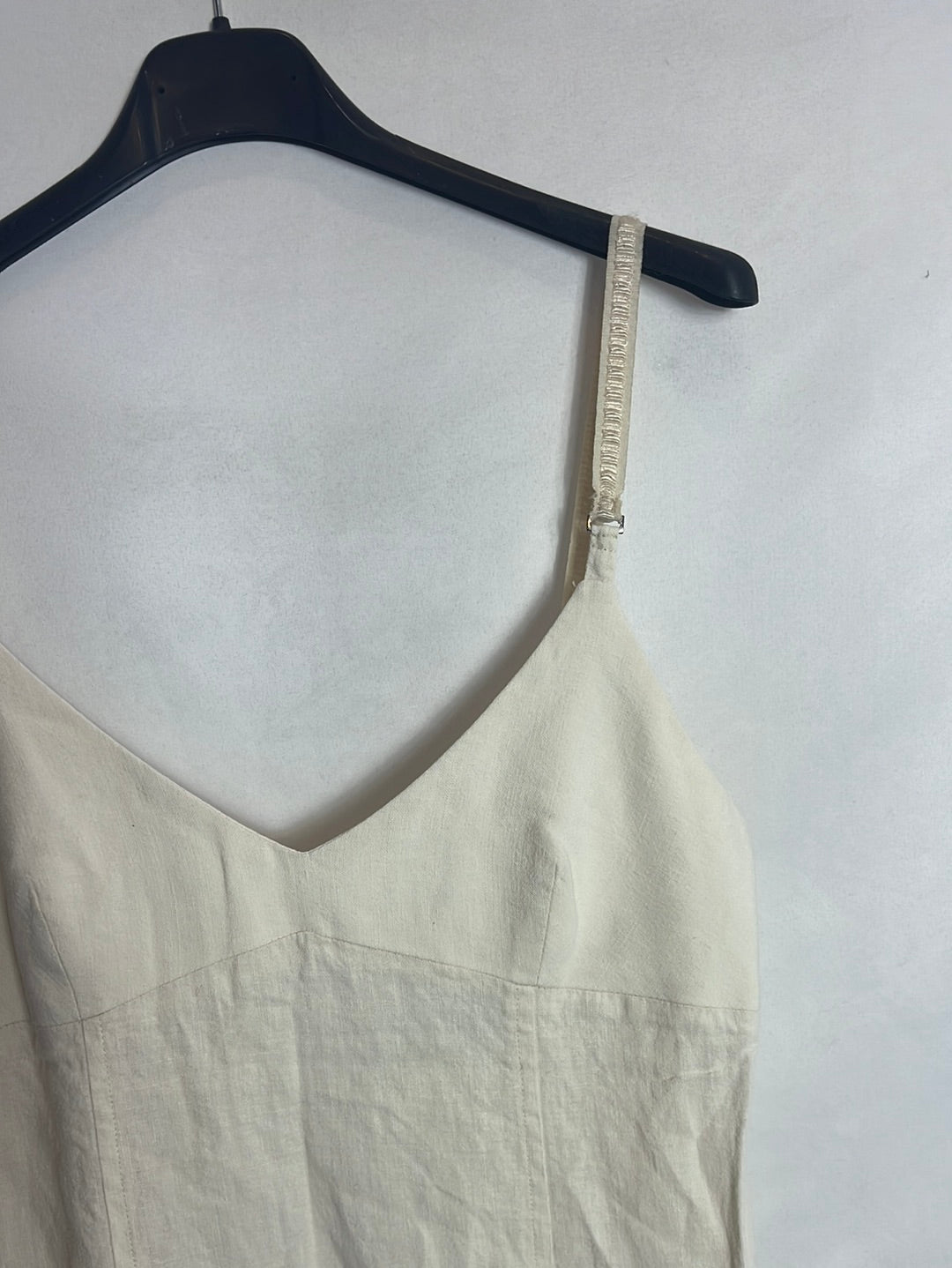 MAxMARA. Vestido lino midi color crudo. T 40