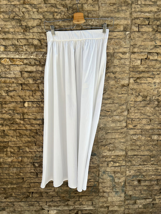 MANGO. Falda midi blanca T.xs