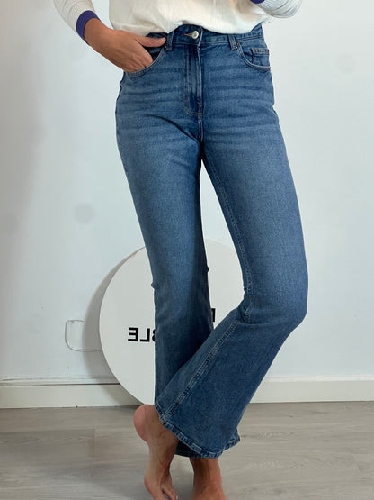 H&M.Pantalón campana claro  T.38