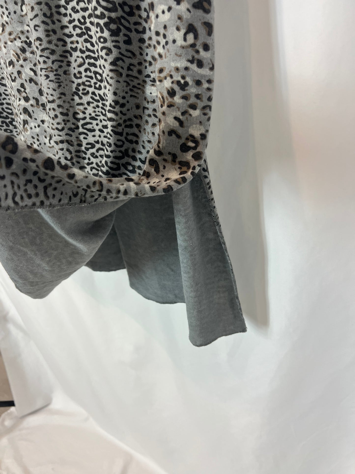 ZÚA. Animal print knit midi skirt. TS