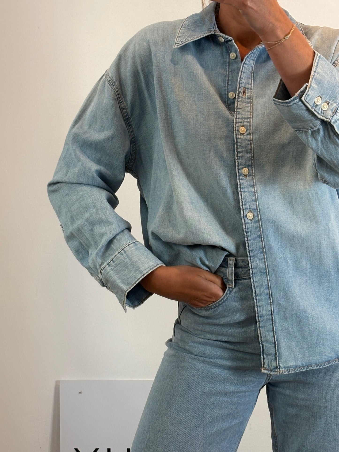 ZARA. Camisa denim. T M