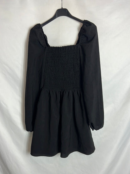 H&M. Vestido corto negro nido abeja T.s