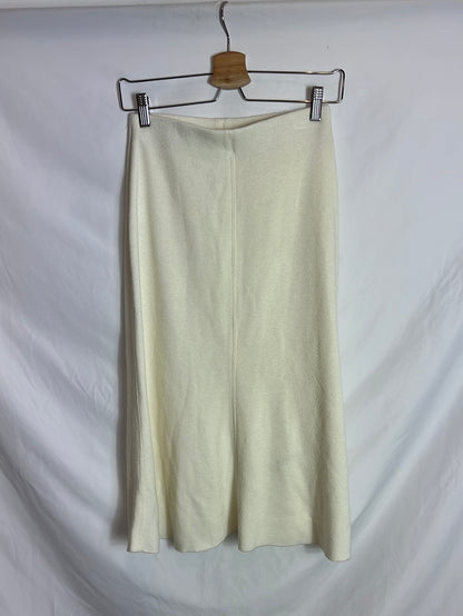 ZARA. Falda midi punto color crudo. T S
