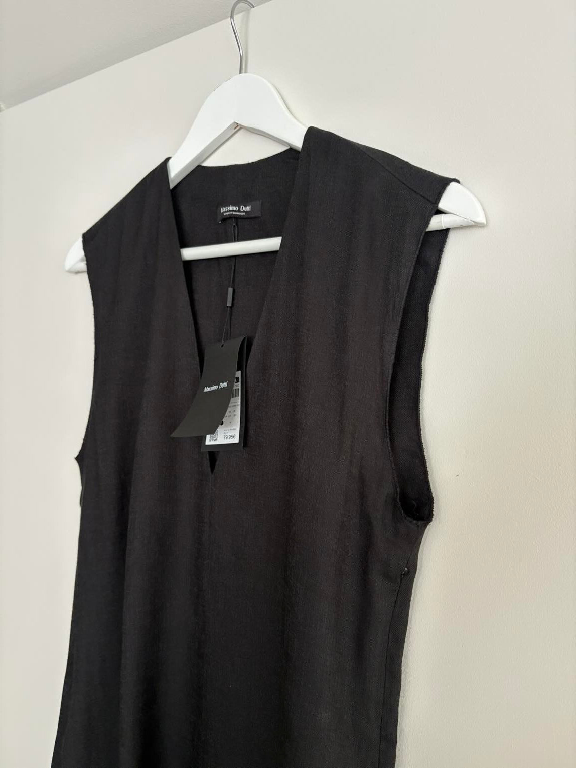 MASSIMO DUTTI. Vestido largo negro lino