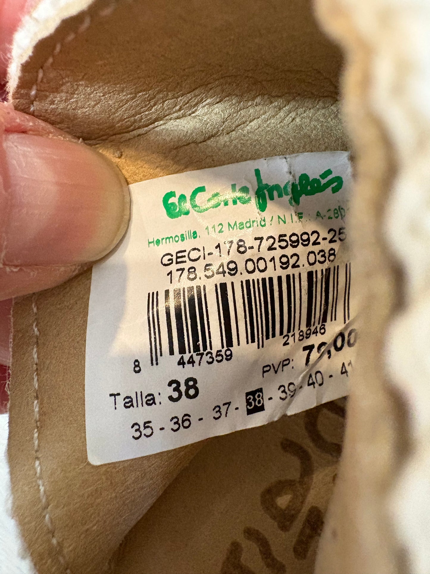 LATOUCHE. Sandalia esparto camel