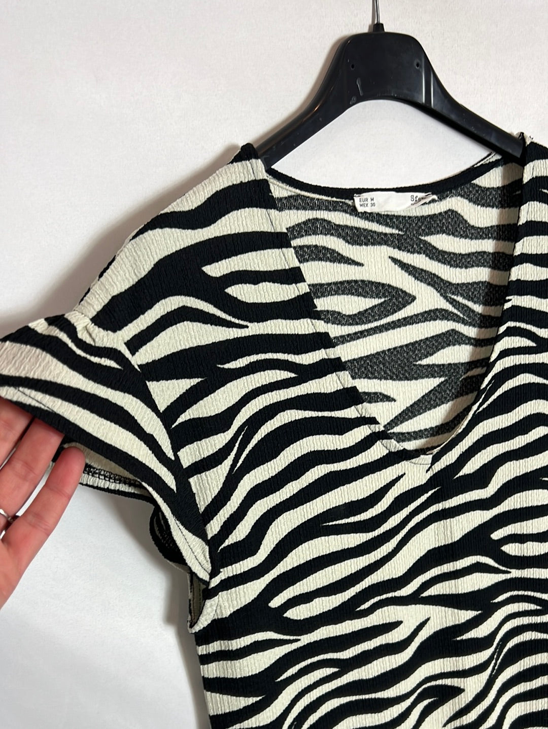 SFERA. Vestido midi print T.m