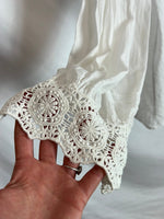 BA&SH. Blusa blanca detalles crochet . T 1(S)