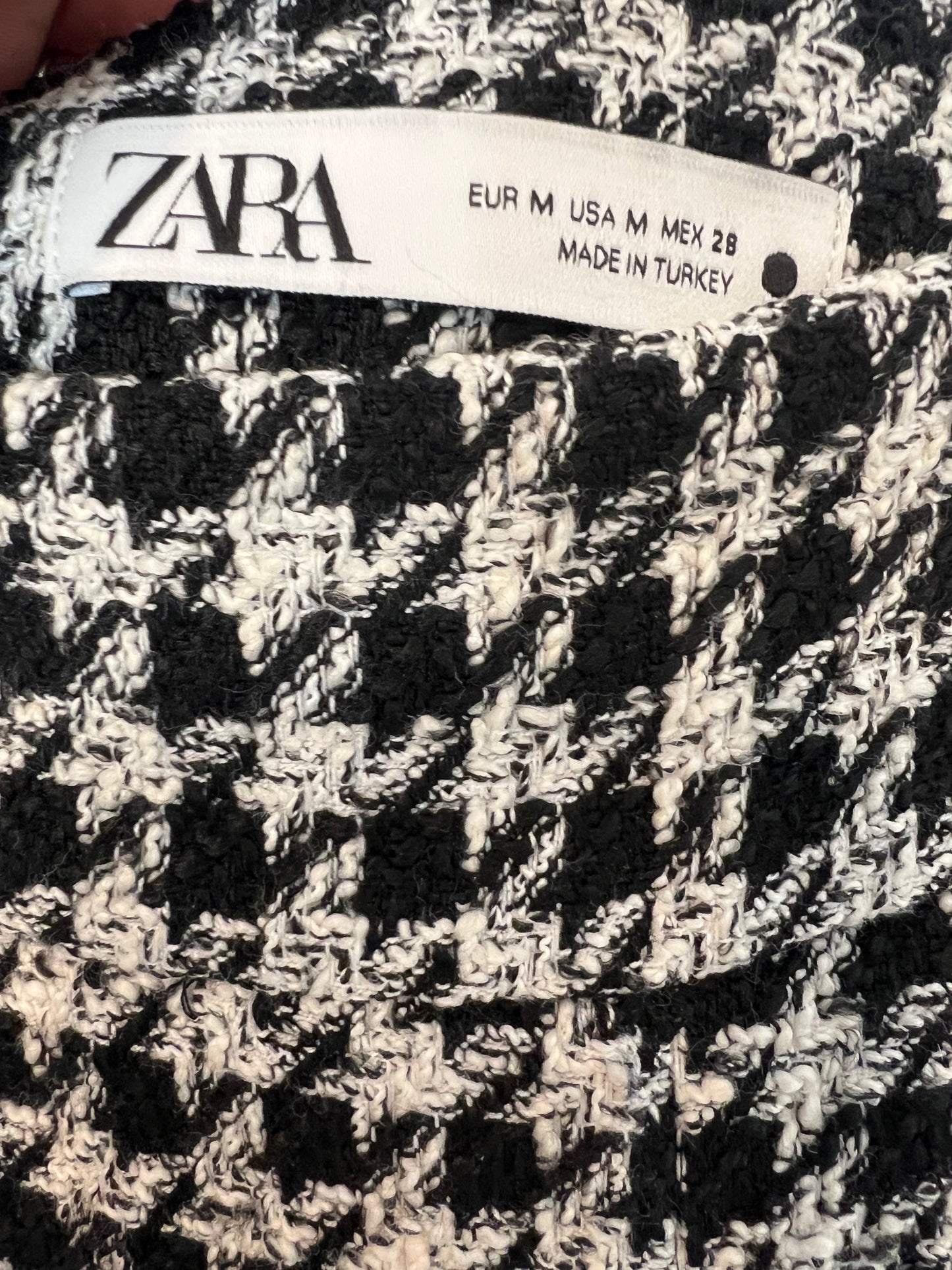 ZARA. Pantalón culotte pata de gallo. T M
