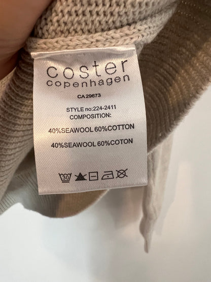 COSTER COPENHAGEN. Jersey gris detalles escote. T M