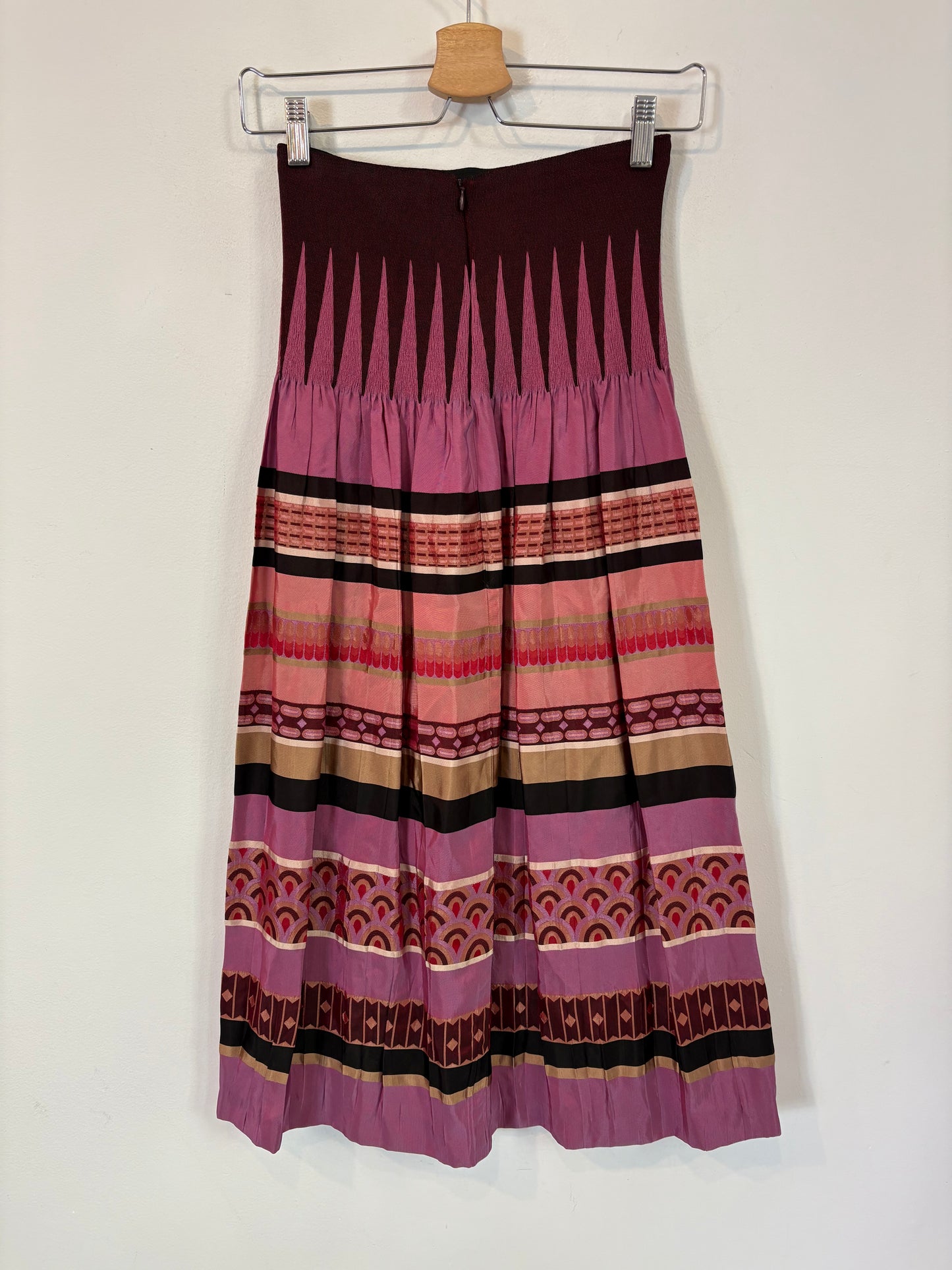 VANDERWILDE. Conjunto top y falda estampado. T 36