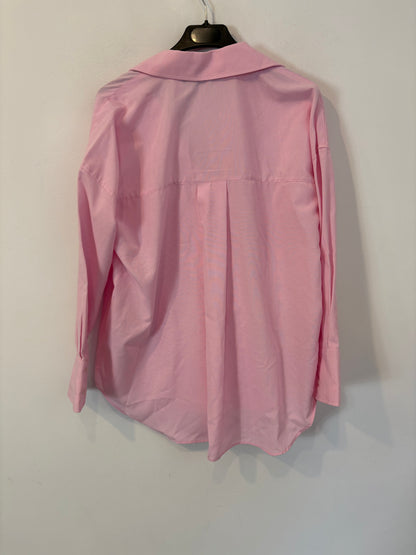 ZARA. Camisa rosa oxford