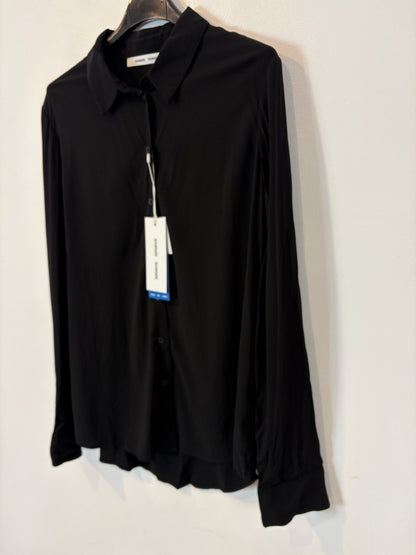 SAMSOE SAMSOE. Blusa negra fluida