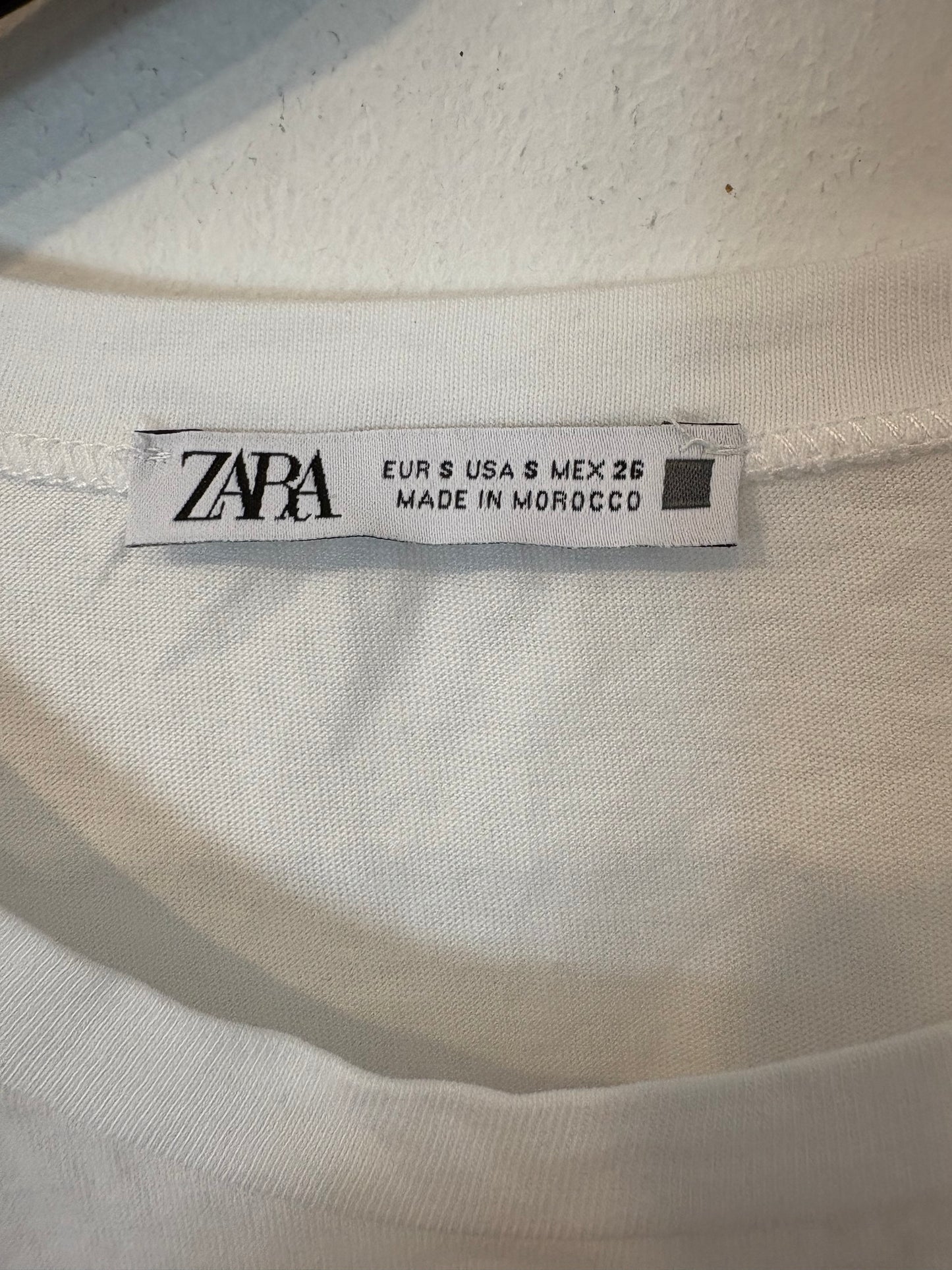 ZARA. White knot T-shirt