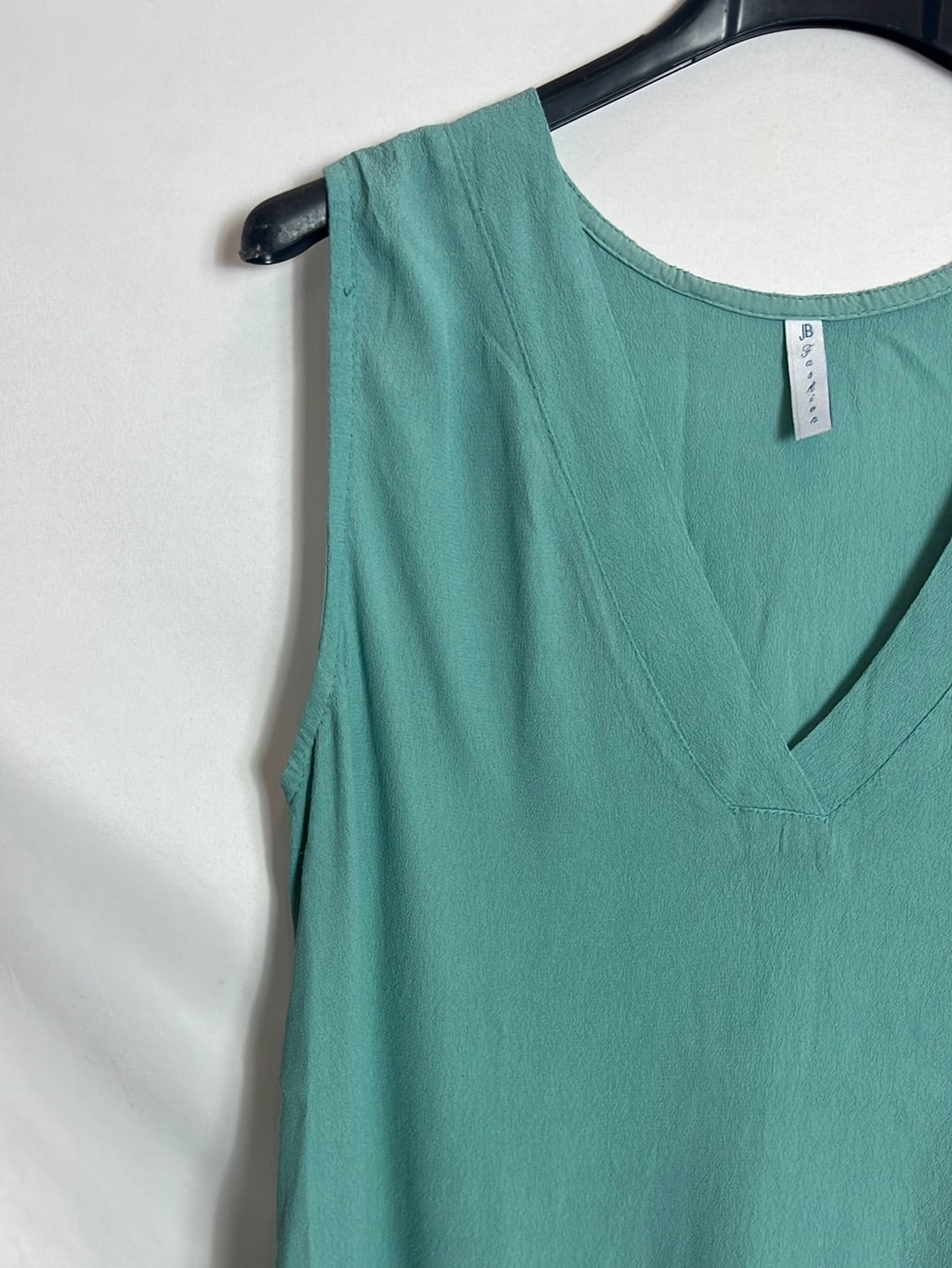 OTHERS. Aqua green sleeveless blouse. TL