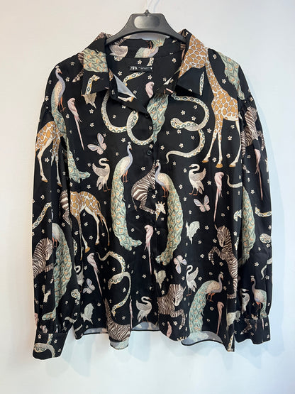 ZARA. Black satin printed blouse. T.S.