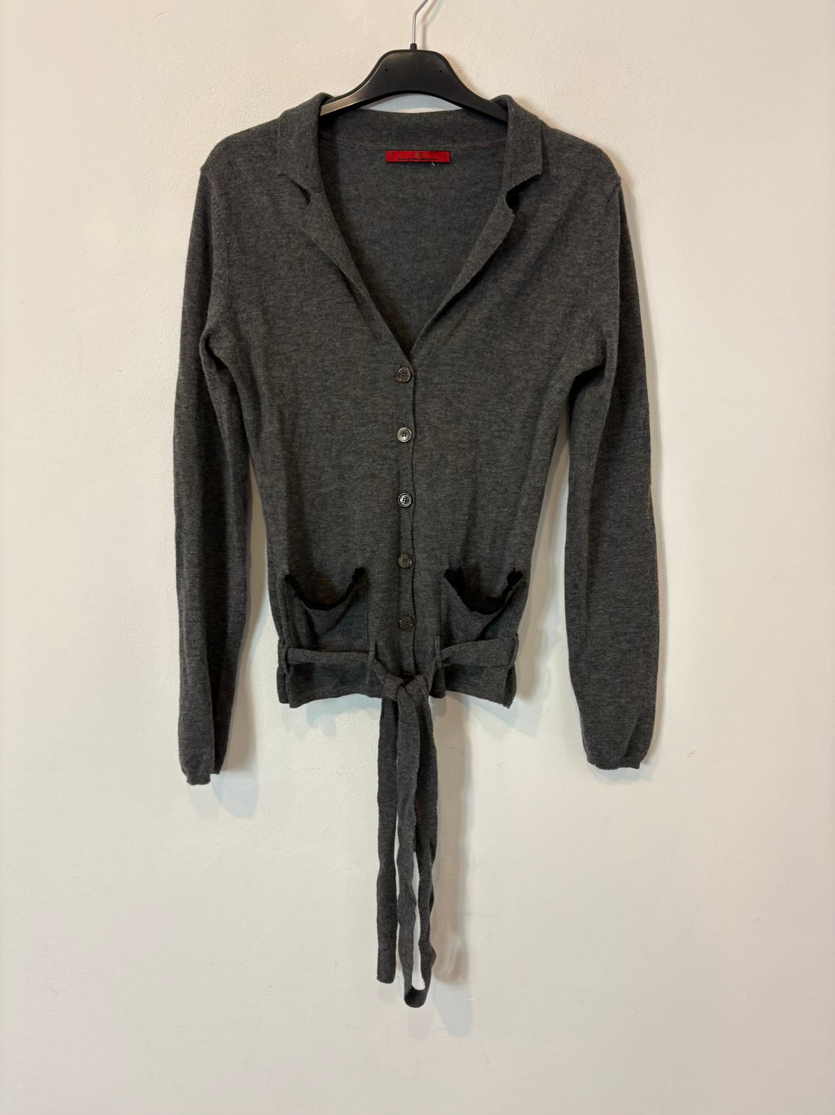 CAROLINA HERRERA. Gray Ts belted cardigan