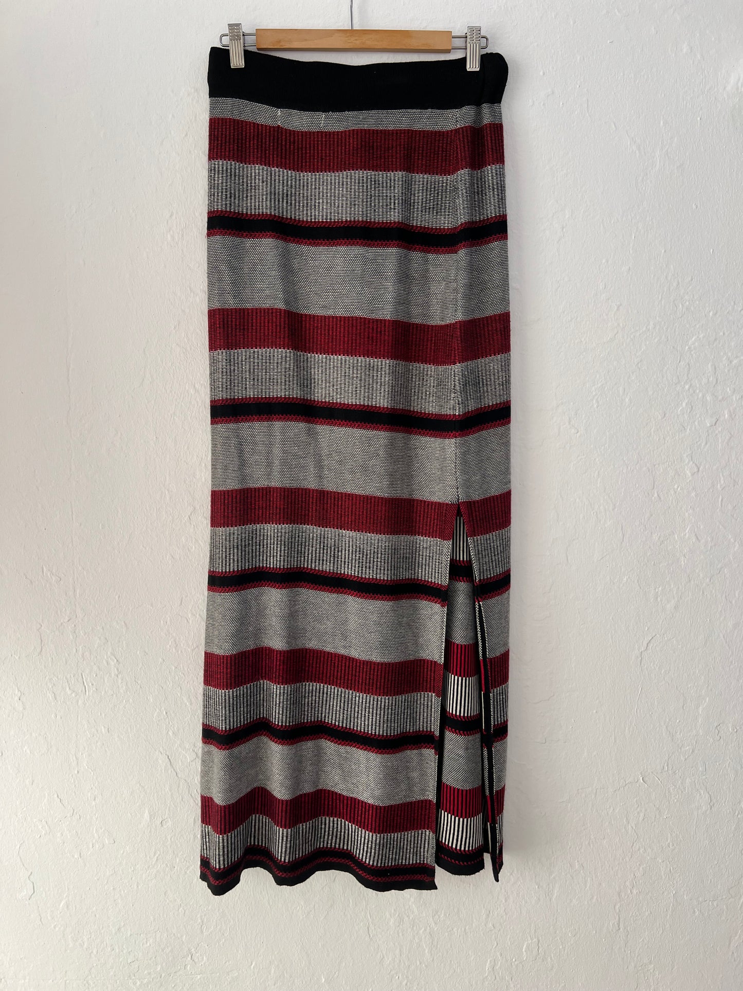 TRUCCO. Conjunto falda y chaleco T.s