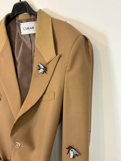 L'AMAR. Camel insect jacket suit. Size 52 (L)