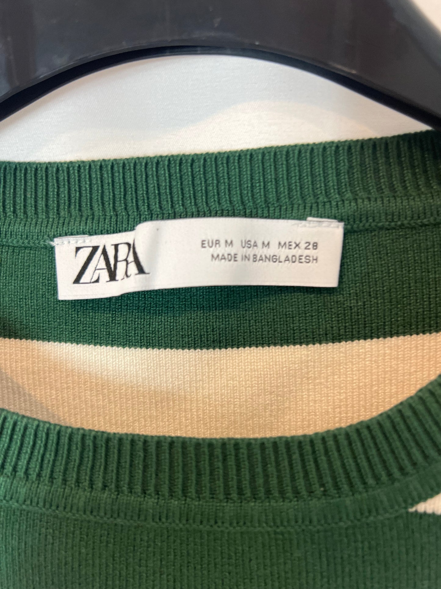 ZARA. Jersey cropped rayas. T M