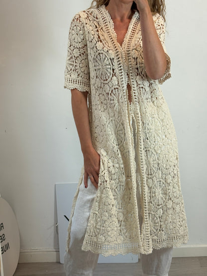 Kimono crochet beige claro