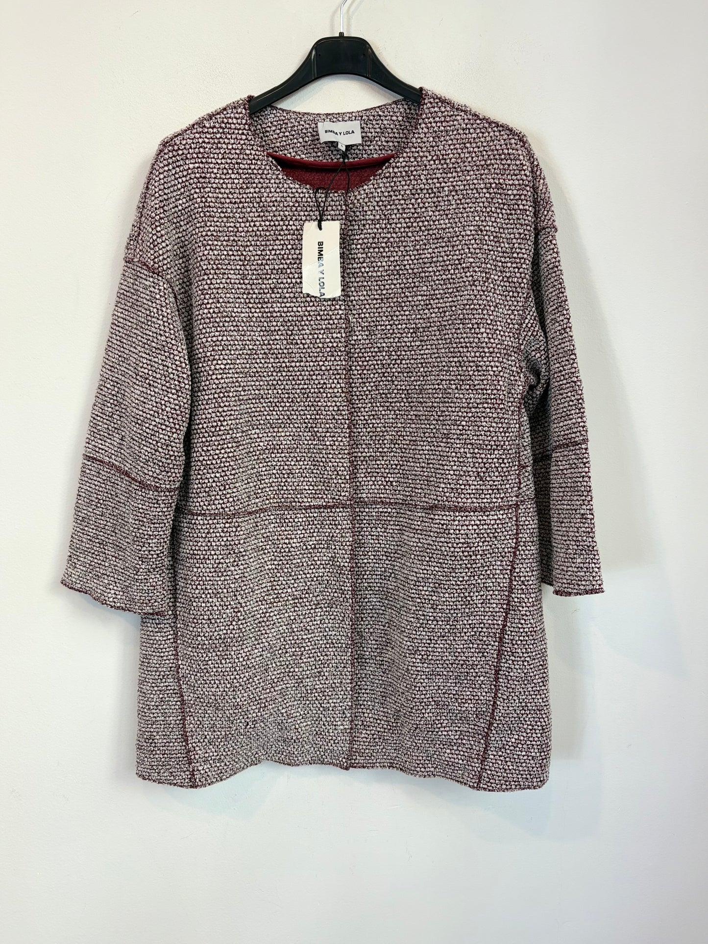 BIMBA Y LOLA. chaqueta textura burdeos