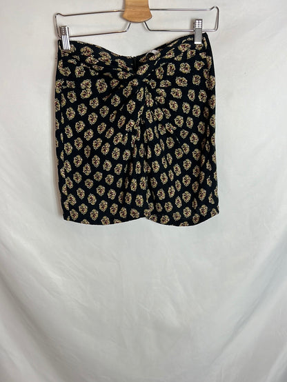 ZARA. Black floral Ts skirt