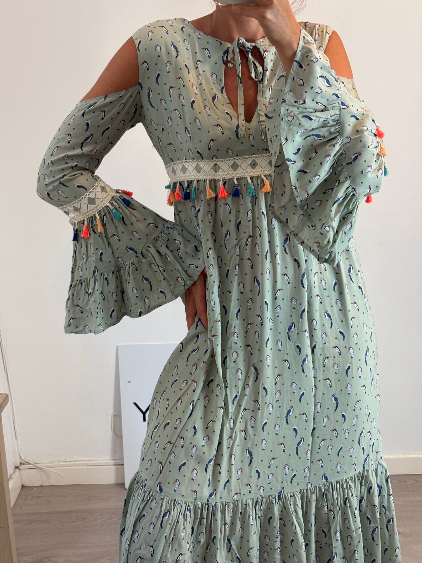 STRENA.vestio verde pájaros T.s